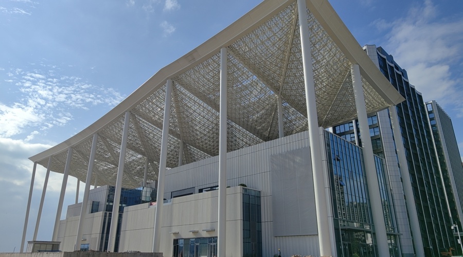 珠海九州灣大型UHPC外墻掛板項目 珠海九州灣大型UHPC外墻掛板項目