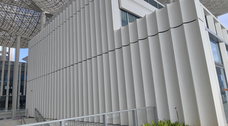 珠海九州灣UHPC雙曲面幕墻板項(xiàng)目 珠海九州灣UHPC雙曲面幕墻板項(xiàng)目