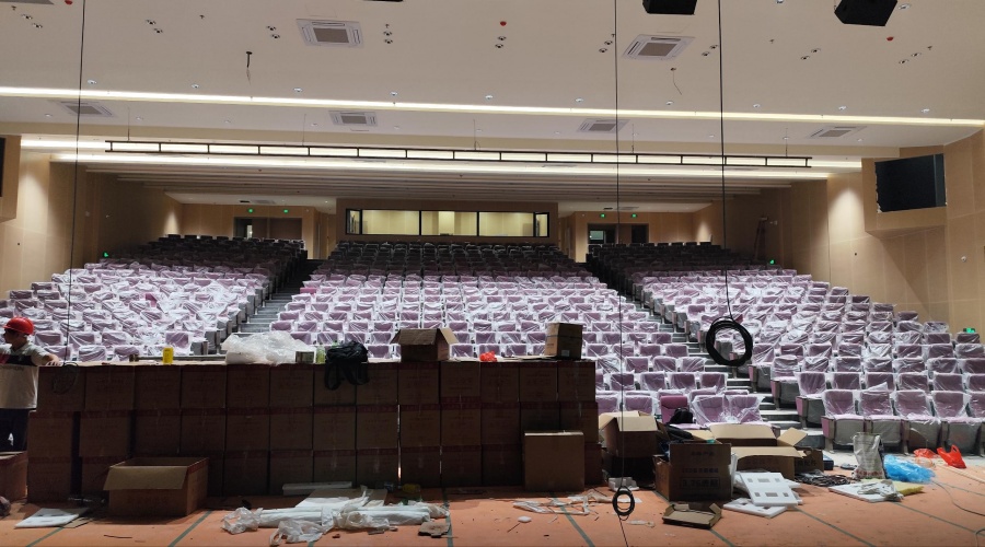 廣州黃埔會元中學(xué)GRG報告廳工程案例