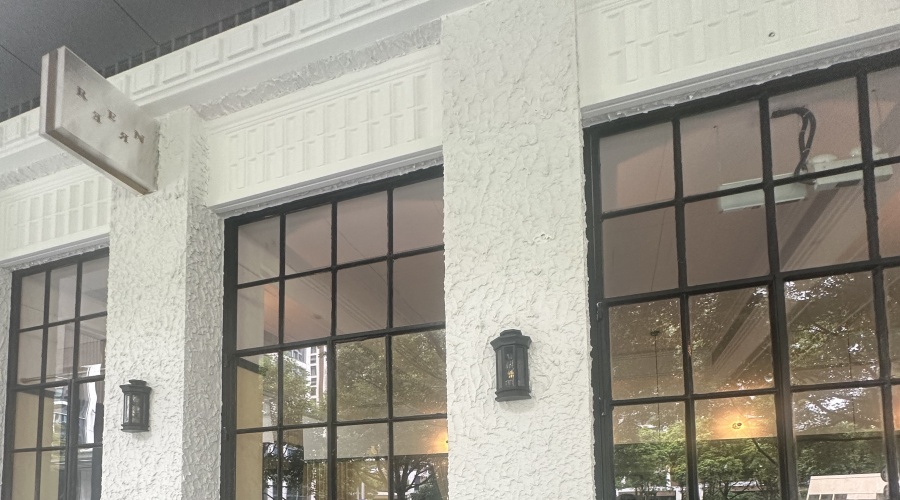 深圳發(fā)泡陶瓷線(xiàn)條工程案例